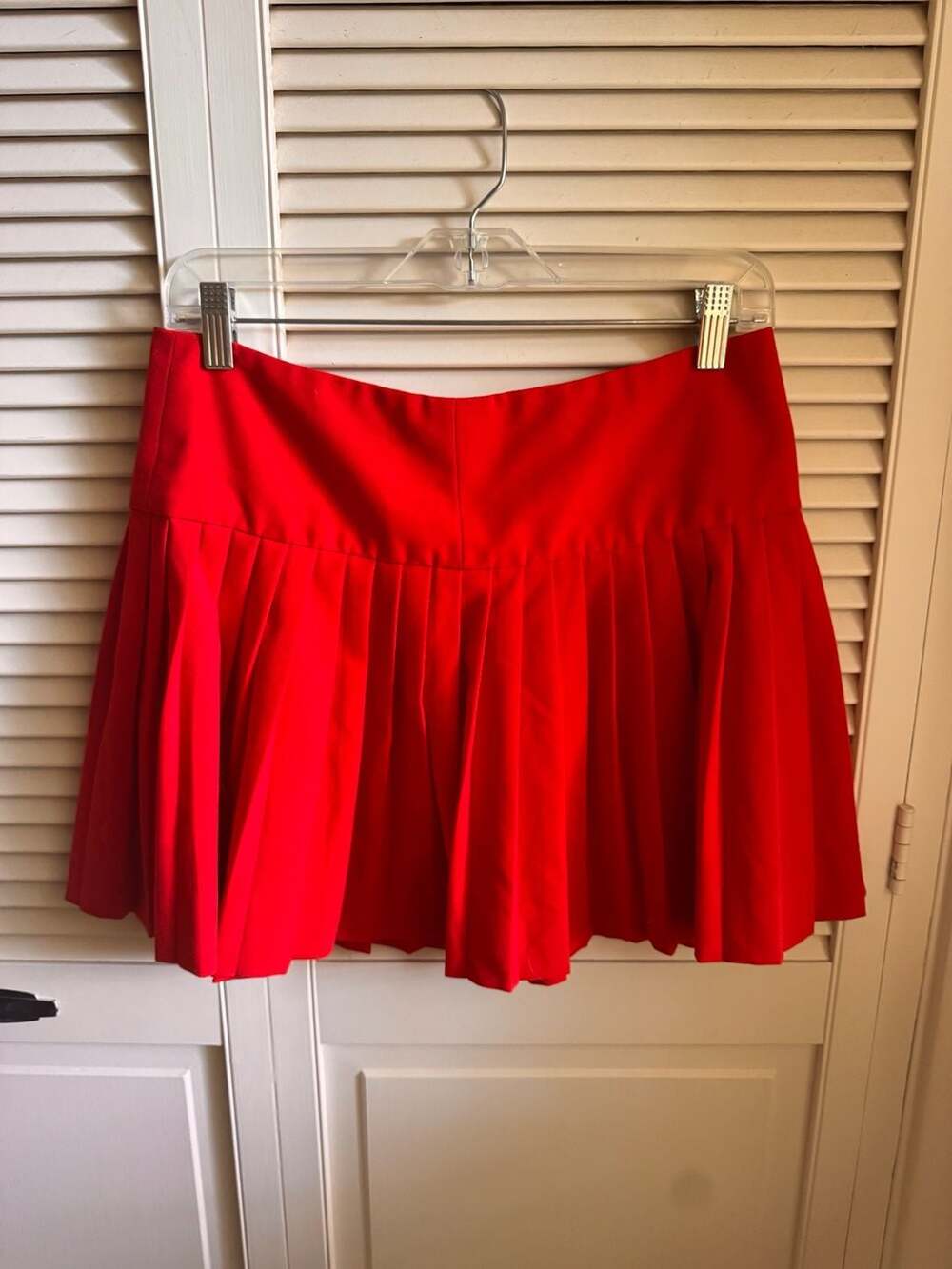 AQUA Red Pleated Mini Skirt Size 4